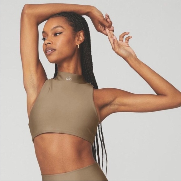 ALO Yoga Tops - ALO Yoga | Airlift Fuse Bra Tank in Gravel Size Small